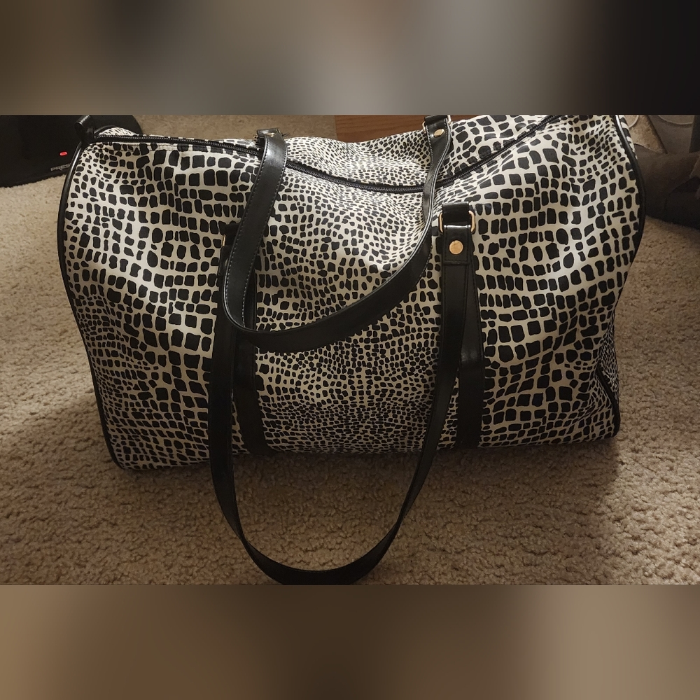Leopard duffel bag